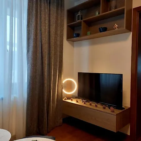 Nivalis A16 * Τζαχορίνα