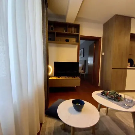 Nivalis A16 * Τζαχορίνα