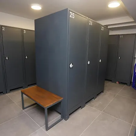 Nivalis A16 Τζαχορίνα